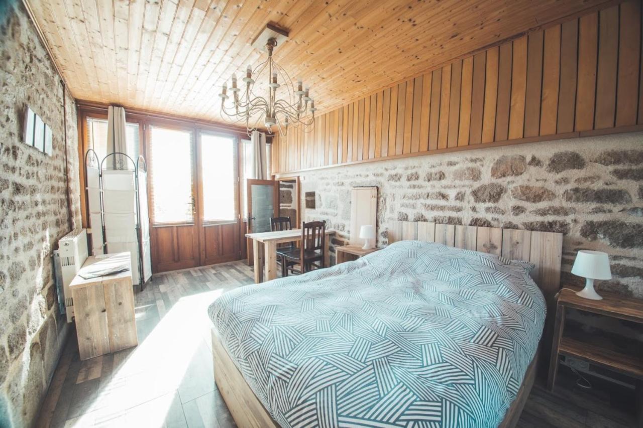Le Noyer Bed & Breakfast Rougnat Exterior foto