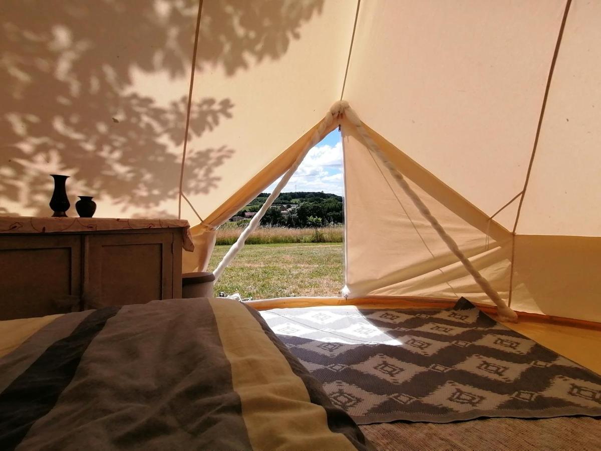 Le Noyer Bed & Breakfast Rougnat Exterior foto