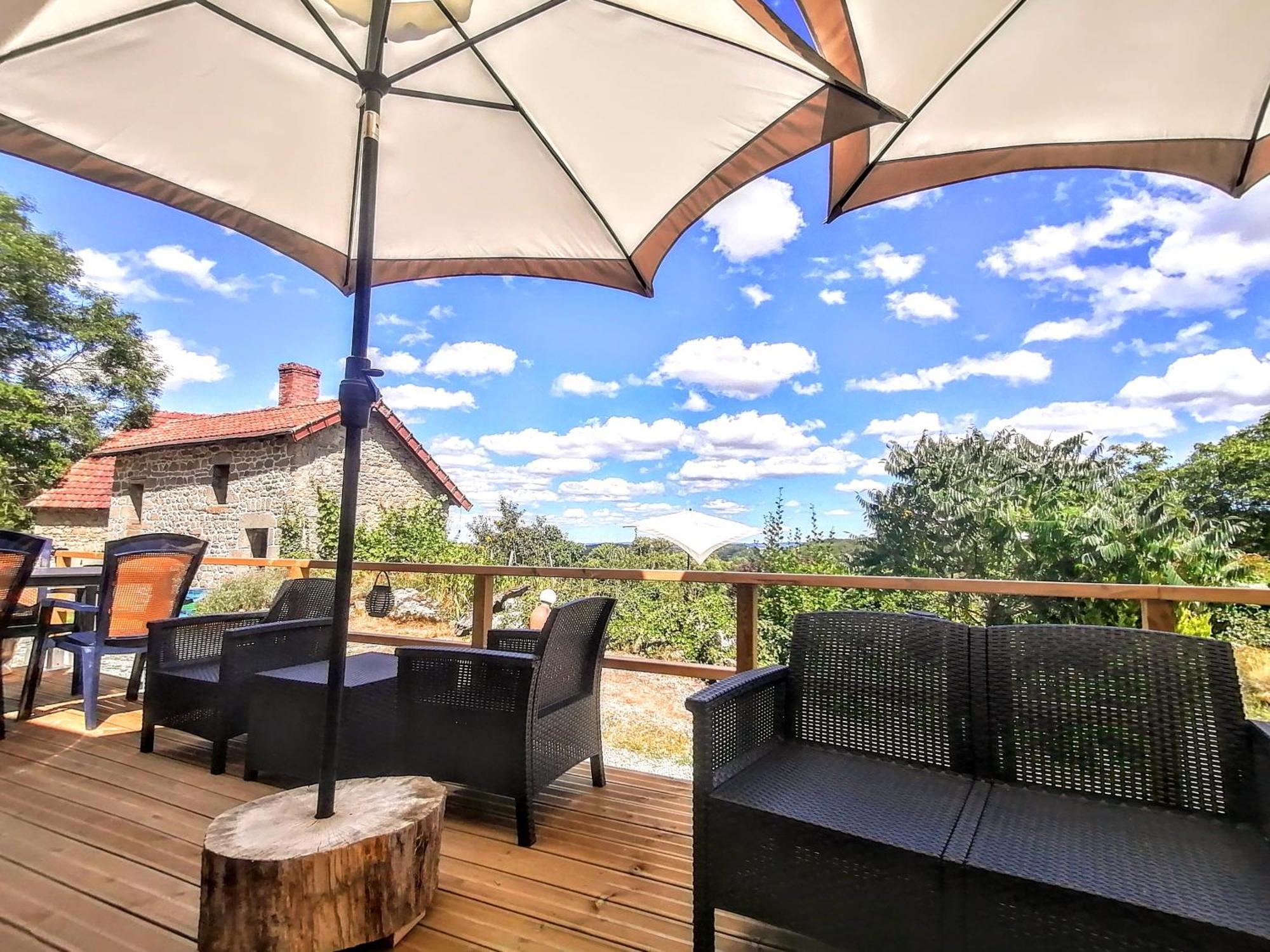 Le Noyer Bed & Breakfast Rougnat Exterior foto